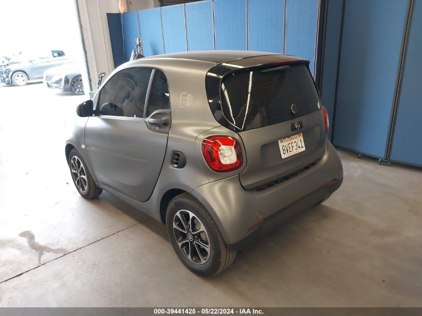 2017 Smart Fortwo Electric Drive Passion/Prime/Pure VIN: WMEFJ9BA5HK237683 Lot: 39441425