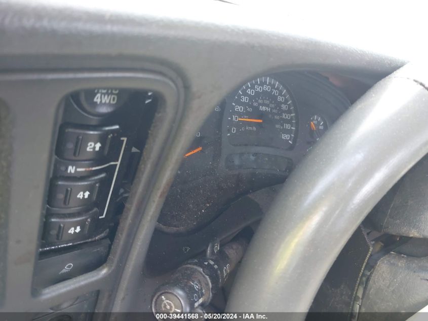 2005 Chevrolet Silverado 1500 Z71 VIN: 2GCEK13T951132360 Lot: 39441568