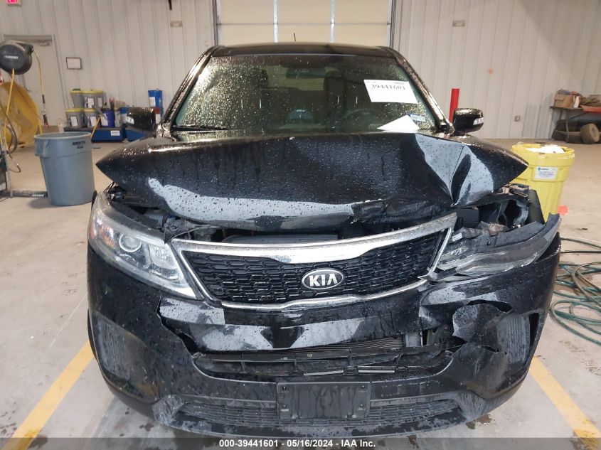 2014 KIA SORENTO LX - 5XYKT3A60EG532810