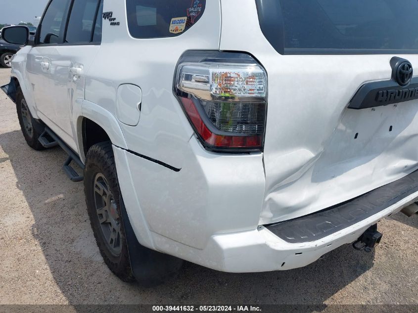 2019 Toyota 4Runner Trd Off Road Premium VIN: JTEBU5JR8K5670145 Lot: 39441632