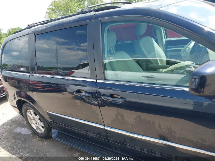 2010 Chrysler Town & Country Touring VIN: 2A4RR5D15AR148868 Lot: 39441687