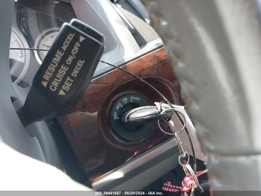 2010 Chrysler Town & Country Touring VIN: 2A4RR5D15AR148868 Lot: 39441687