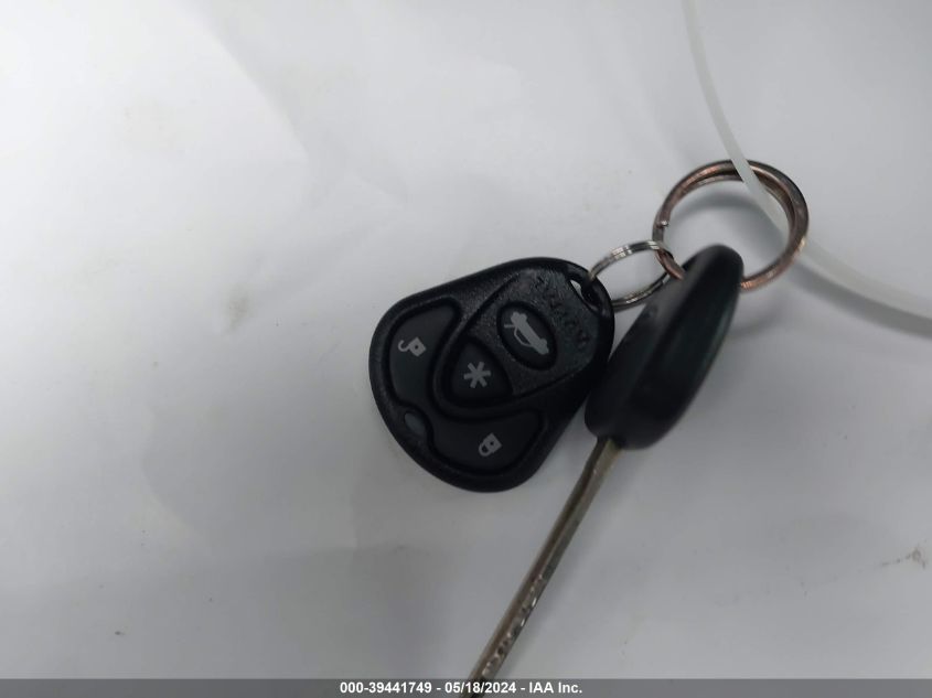 2015 Toyota Corolla L VIN: 5YFBURHE2FP195051 Lot: 39441749