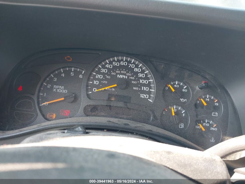 2005 Chevrolet Silverado 1500 Z71 VIN: 1GCEK19B75E123931 Lot: 39441963