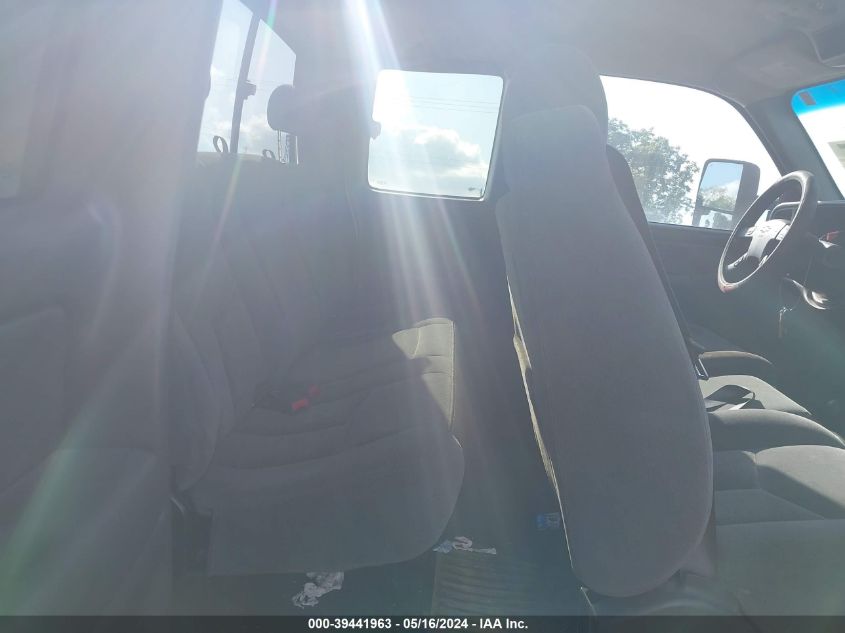 2005 Chevrolet Silverado 1500 Z71 VIN: 1GCEK19B75E123931 Lot: 39441963