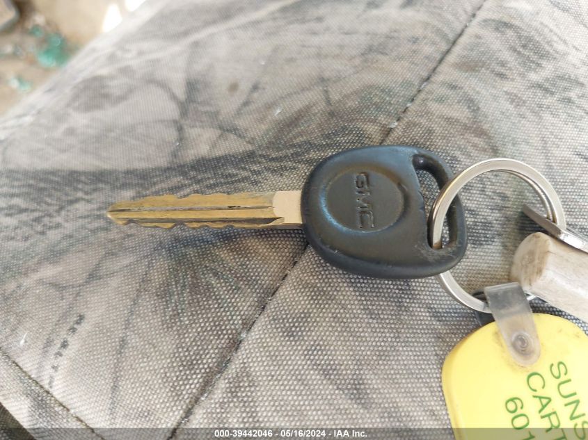 2004 GMC Sierra 2500Hd Sle VIN: 1GTHK23204F217296 Lot: 39442046