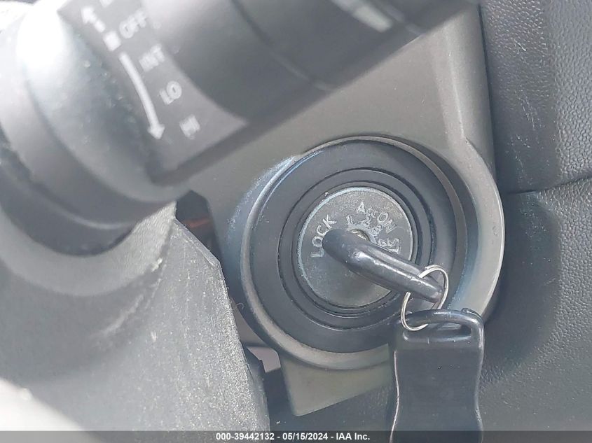 2006 Nissan Titan Le VIN: 1N6AA06B96N554883 Lot: 39442132