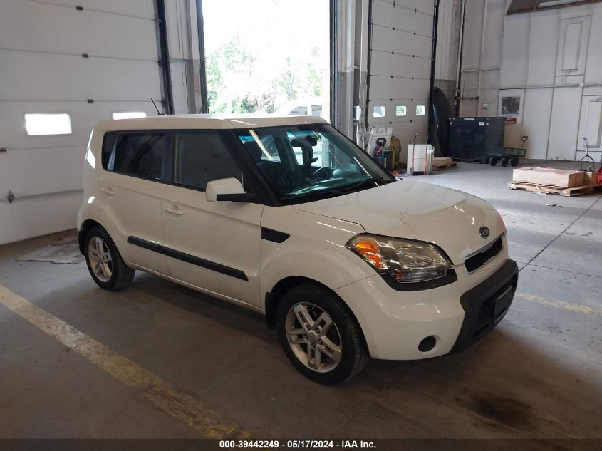 2011 Kia Soul + VIN: KNDJT2A26B7706875 Lot: 39442249