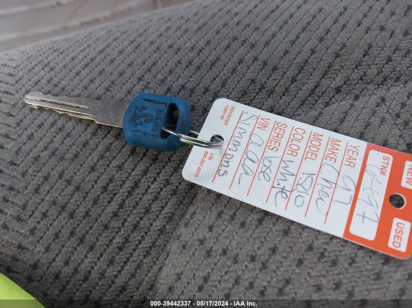 1997 Chevrolet C1500 Fleetside VIN: 1GCEC19R9VE164734 Lot: 39442337