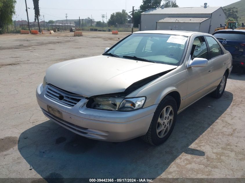 1999 Toyota Camry Xle V6 VIN: JT2BF28K5X0217815 Lot: 39442365