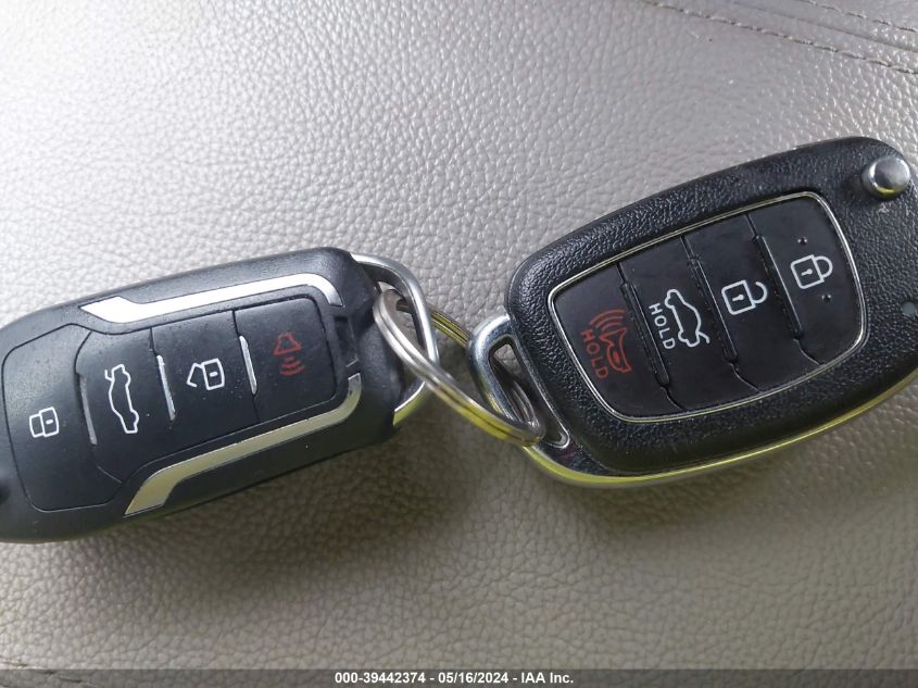 2018 Hyundai Sonata Se VIN: 5NPE24AF0JH676382 Lot: 39442374