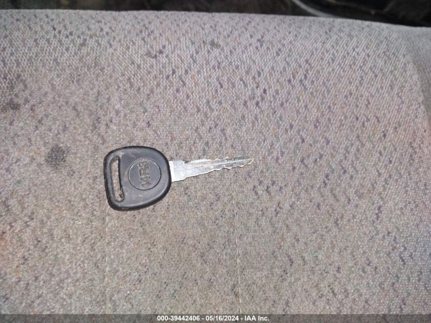 2003 Chevrolet Astro VIN: 1GCDM19X83B133027 Lot: 39442406