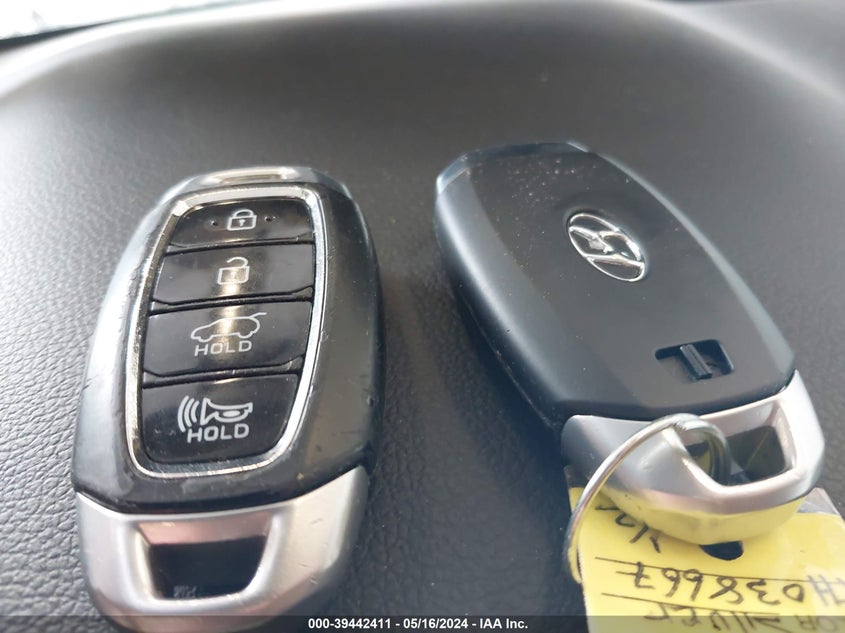 2019 Hyundai Santa Fe Sel VIN: 5NMS33AD5KH038667 Lot: 39442411