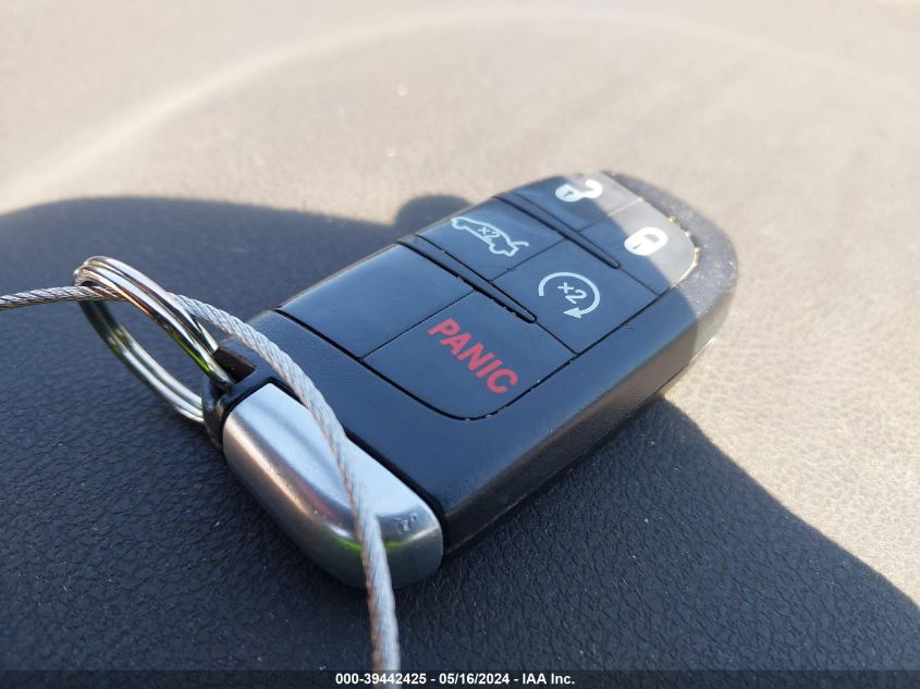 2012 Chrysler 300 Limited VIN: 2C3CCACG4CH192319 Lot: 39442425