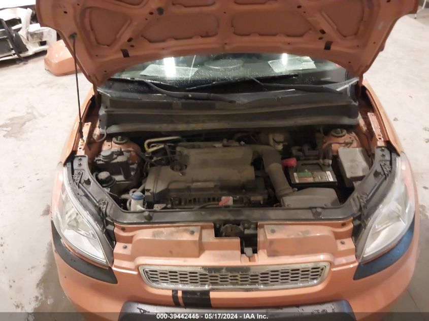 2011 Kia Soul + VIN: KNDJT2A20B7288121 Lot: 39442445