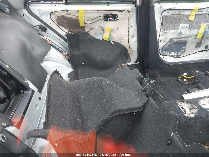 2001 Lexus Is 300 VIN: JTHBD182610027115 Lot: 39442518