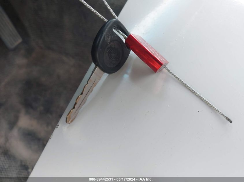 2000 Chevrolet Silverado 1500 VIN: 1GCEC14W7YE189102 Lot: 39442531