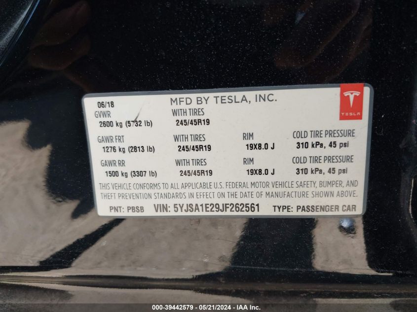 2018 Tesla Model S 100D/75D/P100D VIN: 5YJSA1E29JF262561 Lot: 39442579