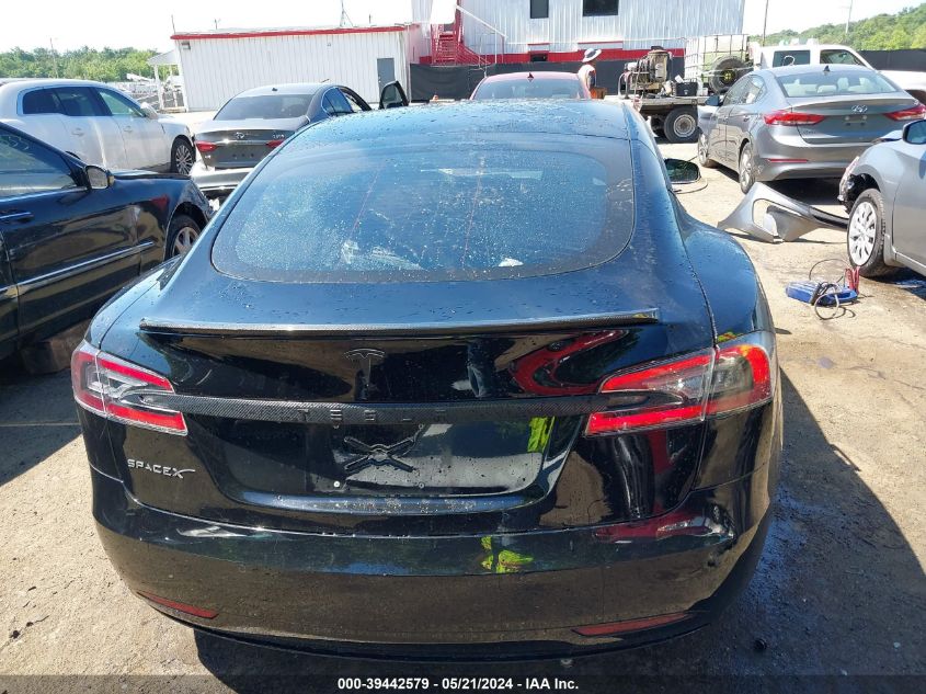 2018 Tesla Model S 100D/75D/P100D VIN: 5YJSA1E29JF262561 Lot: 39442579