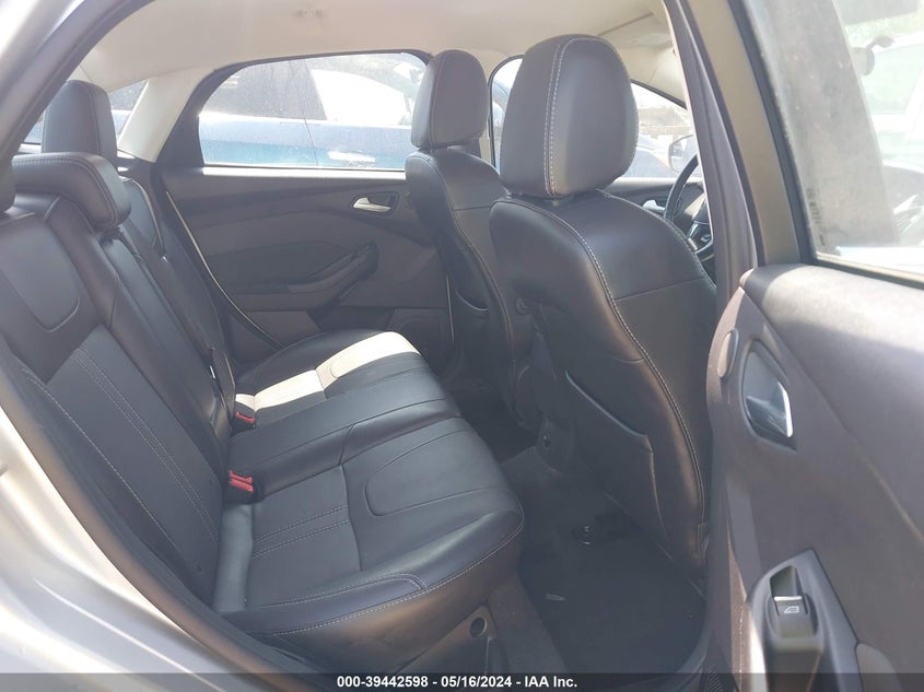 2014 FORD FOCUS VIN: 1FADP3J28EL354505