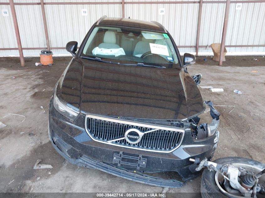 2020 Volvo Xc40 T4 Momentum VIN: YV4AC2HK8L2209716 Lot: 39442714