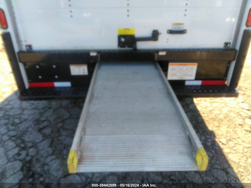 2022 GMC Savana Cutaway Work Van VIN: 7GZ37TC76NN008023 Lot: 39442899