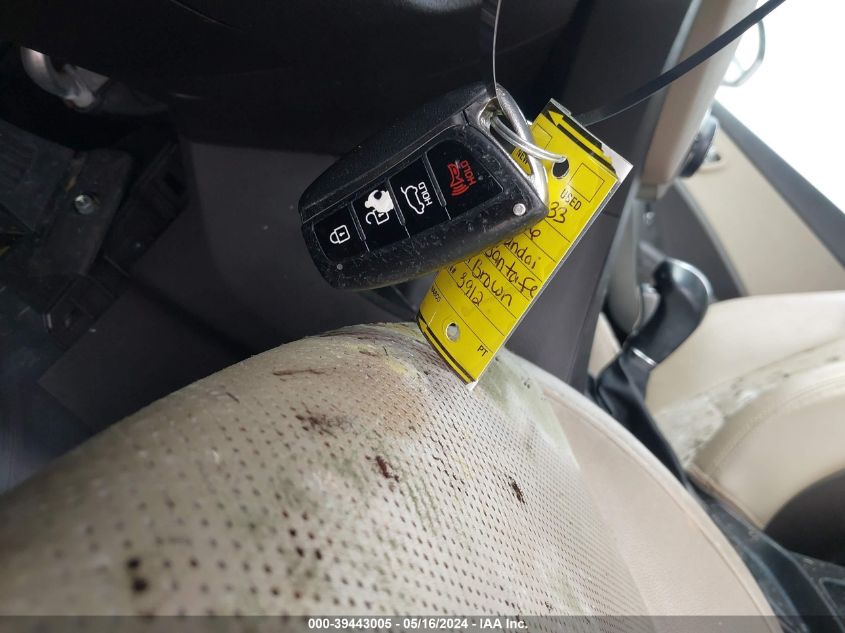 2017 Hyundai Santa Fe Se VIN: KM8SN4HF9HU183912 Lot: 39443005