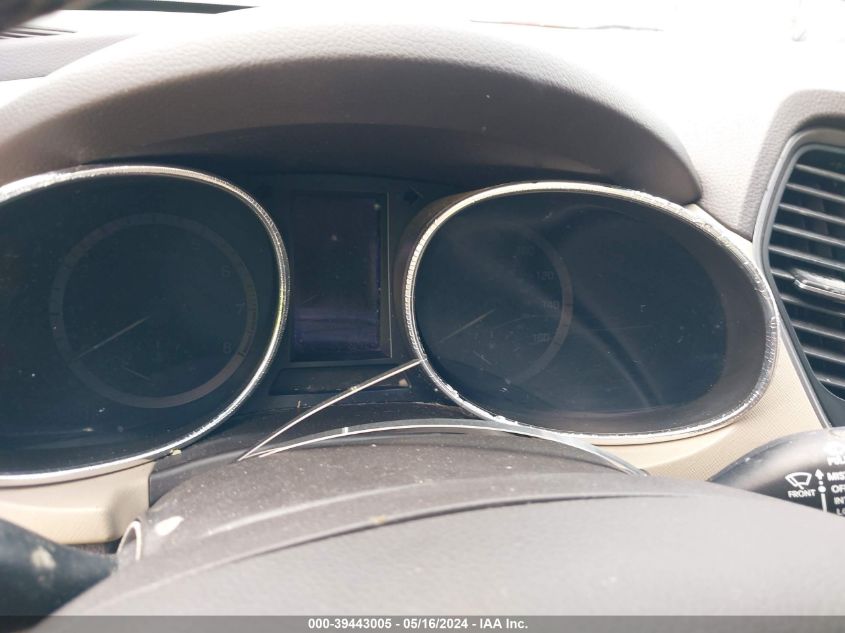 2017 Hyundai Santa Fe Se VIN: KM8SN4HF9HU183912 Lot: 39443005