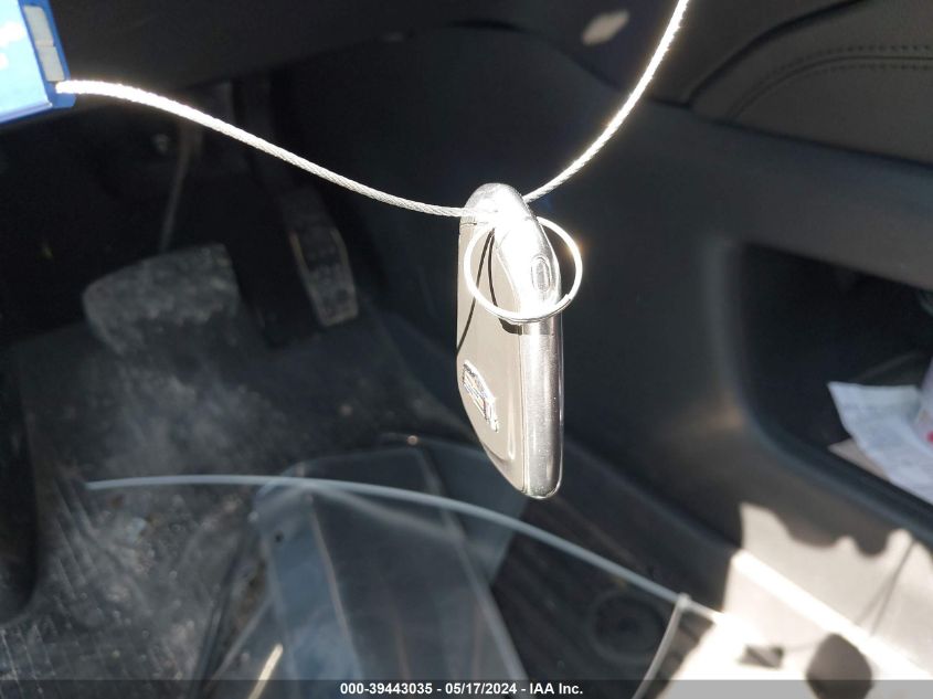 2017 Cadillac Xt5 Luxury VIN: 1GYKNBRS2HZ163812 Lot: 39443035