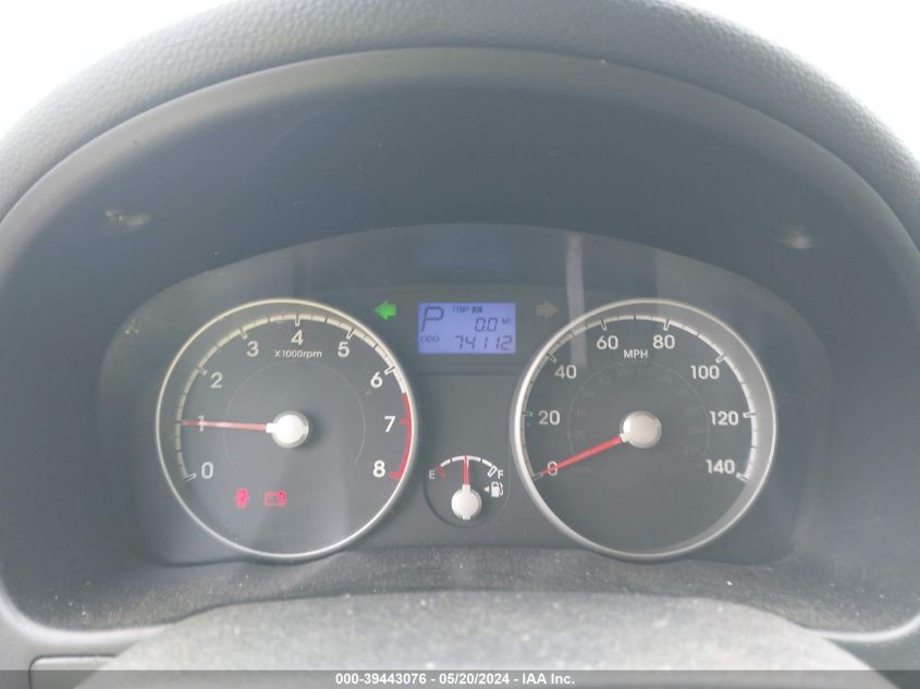 2010 Hyundai Accent Gls VIN: KMHCN4AC3AU414250 Lot: 39443076