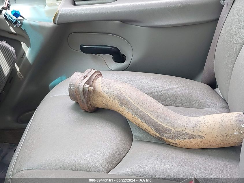 2005 Chevrolet Suburban 2500 Ls VIN: 3GNGK26U25G230681 Lot: 39443161