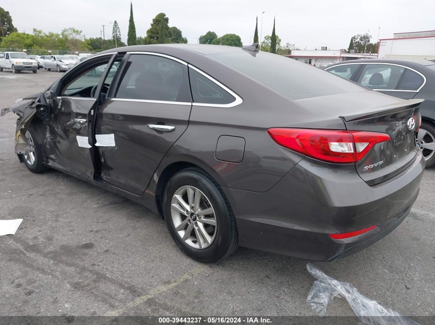 VIN 5NPE24AF2HH585253 2017 HYUNDAI SONATA SE
