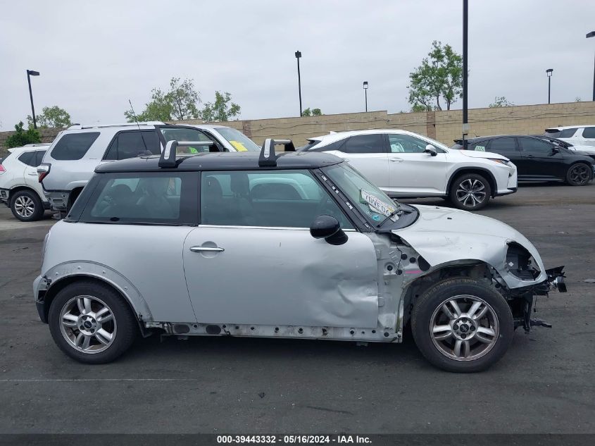 2013 Mini Cooper VIN: WMWSU3C52DT690406 Lot: 39443332