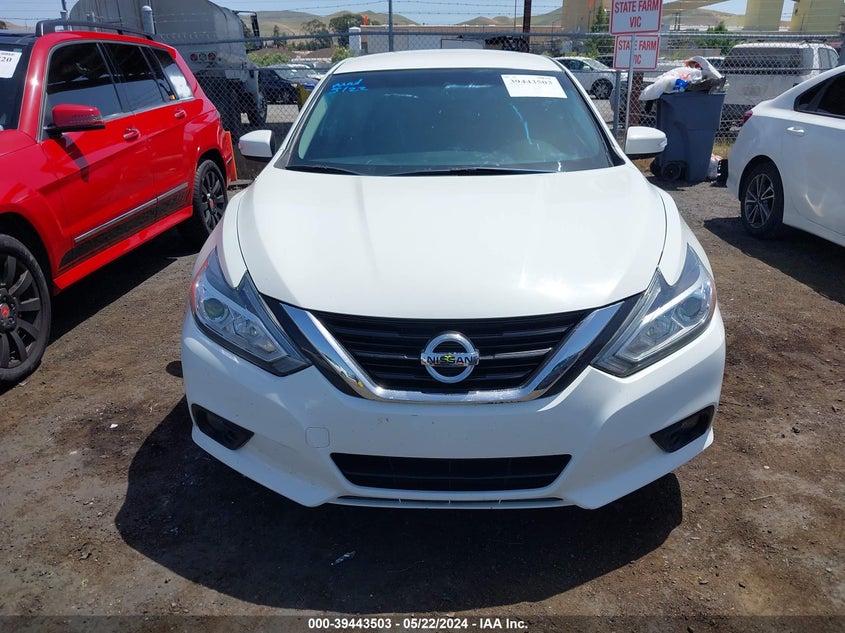 2018 Nissan Altima 2.5 Sl VIN: 1N4AL3APXJC167206 Lot: 39443503