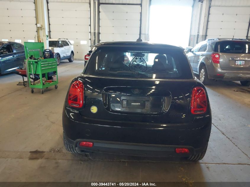 2022 Mini Se Hardtop Cooper VIN: WMW13DJ08N2S47275 Lot: 39443741