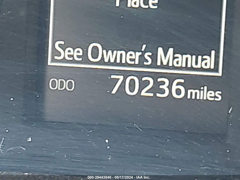 2018 Toyota Highlander Le VIN: 5TDZZRFH5JS250220 Lot: 39443840