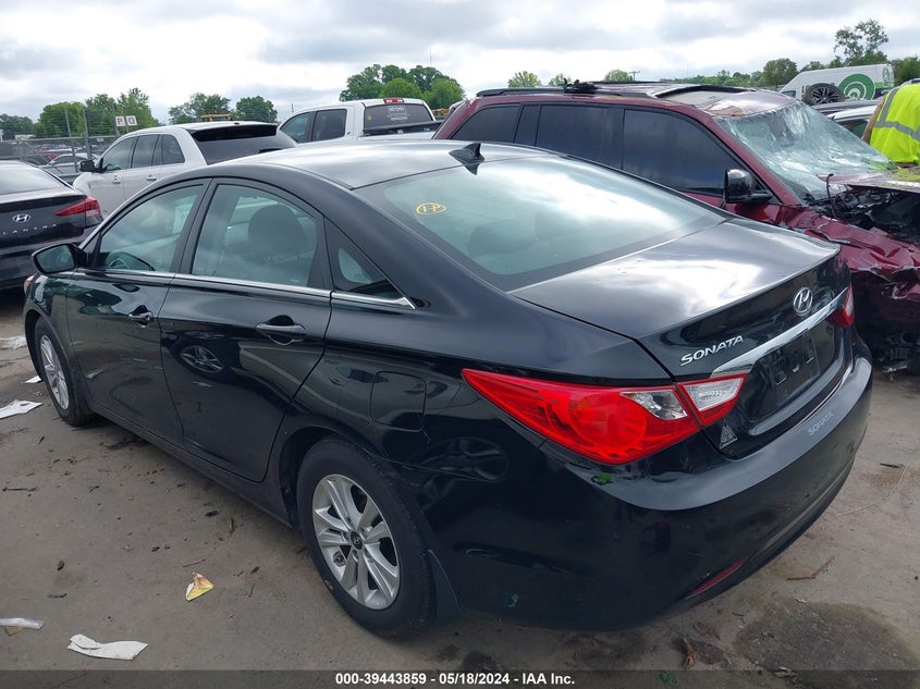 2013 HYUNDAI SONATA GLS - 5NPEB4AC1DH796654