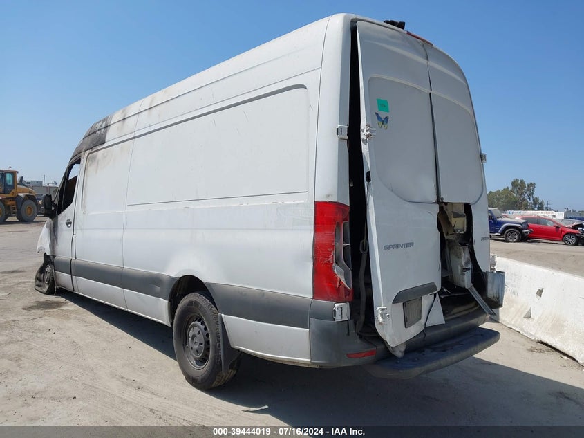 2019 Mercedes-Benz Sprinter 2500 High Roof V6 VIN: WD4PF1CDXKP021682 Lot: 39444019