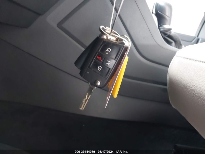 2019 Volkswagen Tiguan 2.0T Se/2.0T Sel/2.0T Sel R-Line/2.0T Sel R-Line Black VIN: 3VV3B7AXXKM134799 Lot: 39444089