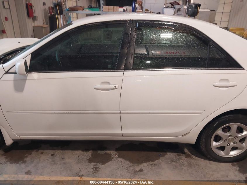 2005 Toyota Camry Le VIN: 4T1BE30K45U010426 Lot: 39444190