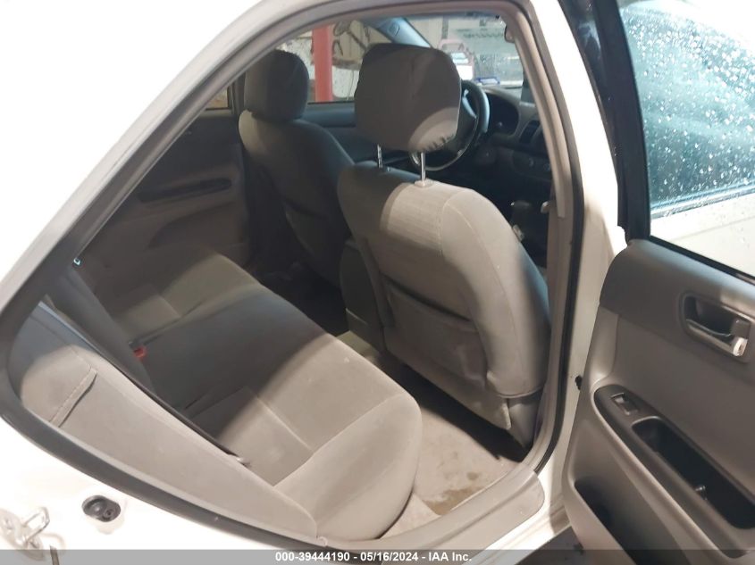 2005 Toyota Camry Le VIN: 4T1BE30K45U010426 Lot: 39444190