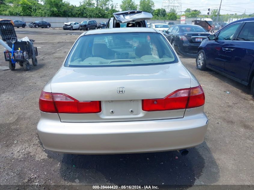 2000 Honda Accord 2.3 Ex VIN: JHMCG565XYC035436 Lot: 39444420