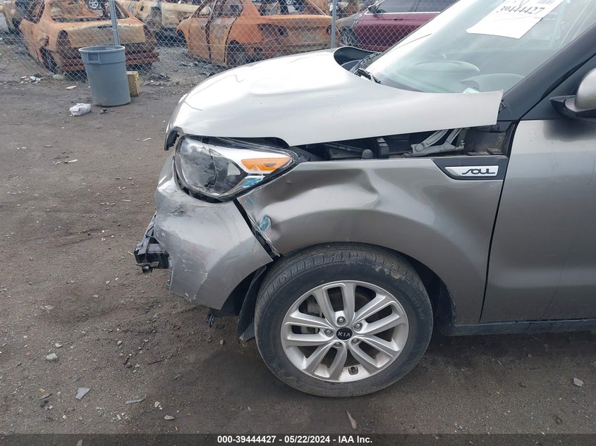 2018 KIA SOUL + - KNDJP3A55J7625692