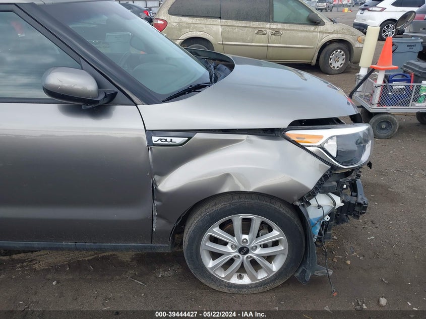 2018 KIA SOUL + - KNDJP3A55J7625692