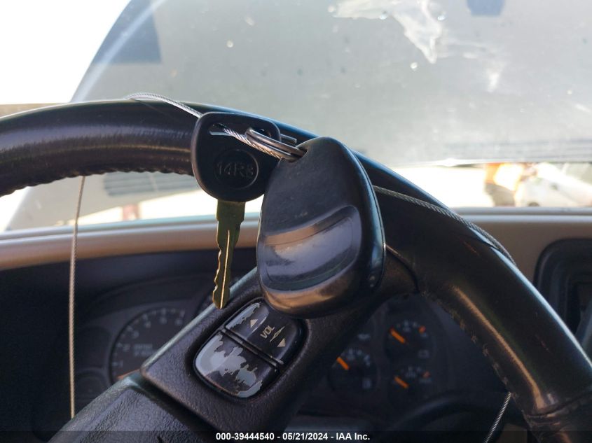 2004 Chevrolet Suburban 1500 Z71 VIN: 3GNFK16Z34G102837 Lot: 39444540