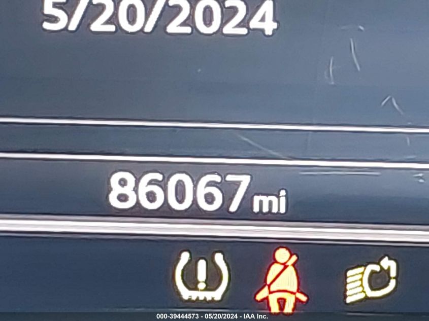 2018 Audi A4 2.0T Premium/2.0T Tech Premium VIN: WAUENAF41JA110118 Lot: 39444573