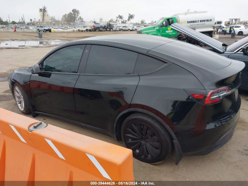 2021 Tesla Model Y Long Range Dual Motor All-Wheel Drive VIN: 5YJYGDEE7MF284387 Lot: 39444626