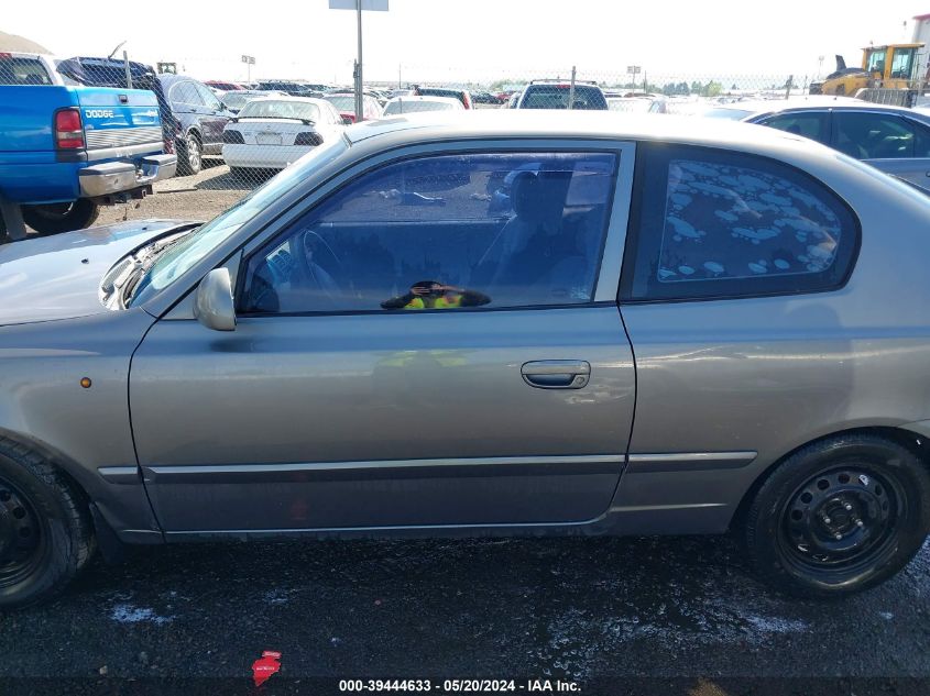 2004 Hyundai Accent Gl/Gt VIN: KMHCG35C54U301984 Lot: 39444633