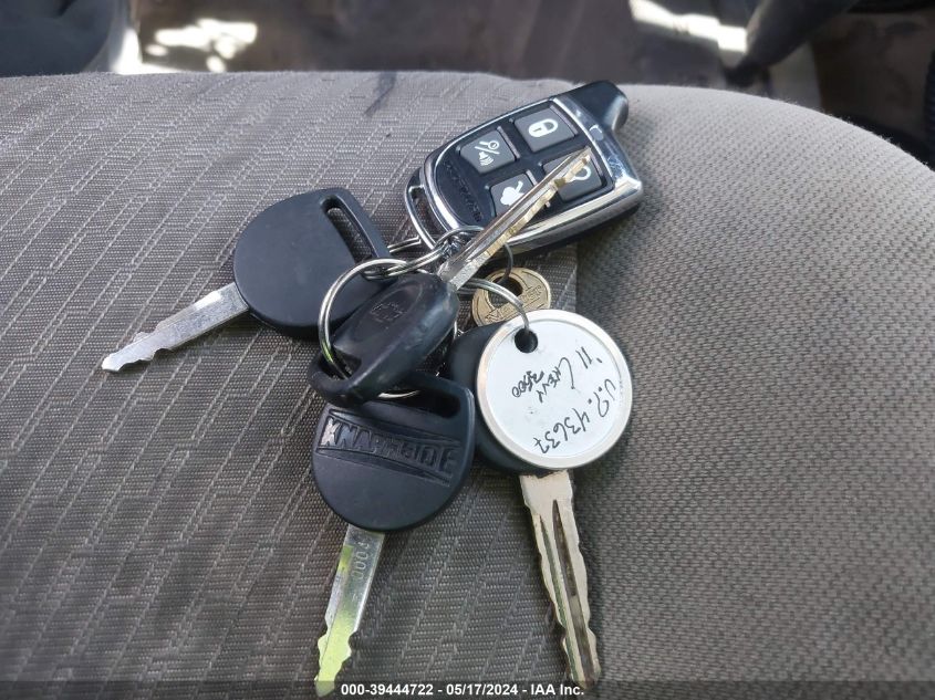 2011 Chevrolet Silverado 3500Hd Work Truck VIN: 1GB5KZCG0BZ433625 Lot: 39444722