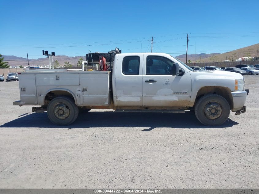 2011 Chevrolet Silverado 3500Hd Work Truck VIN: 1GB5KZCG0BZ433625 Lot: 39444722